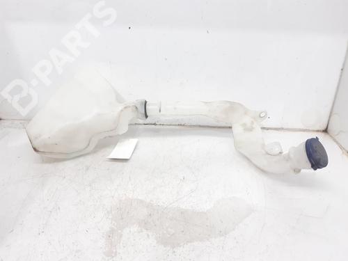 Used Windscreen washer tank Windscreen washer tank PEUGEOT 208 I (CA_, CC_) 1.6 HDi / BlueHDi 75 (75 hp) 7422926 7422926
