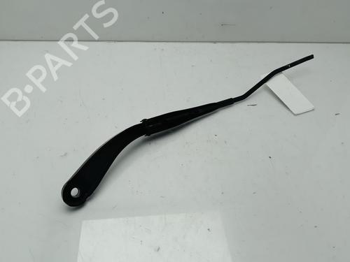 Used Front windshield wiper arm DACIA DUSTER (HM_) 1.5 dCi 110 (HMAB) (109 hp) 30838505