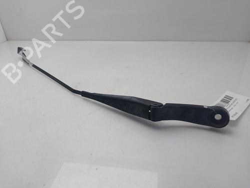Used Front windshield wiper arm Front windshield wiper arm 36677517 36677517