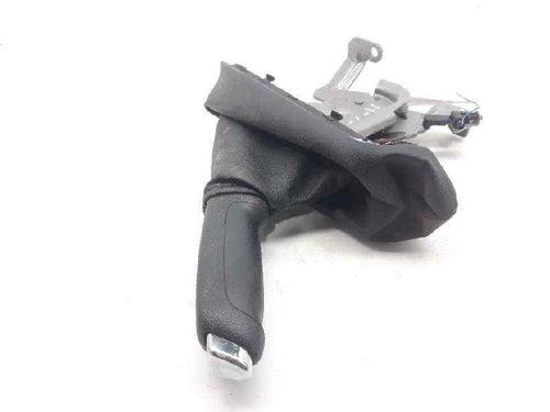 hand-brake-opel-corsa-e-x15-39015855-2014-8765424 main image