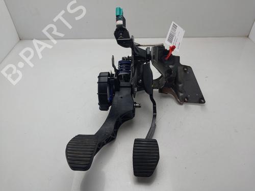 Used Clutch pedal Clutch pedal 37197773 37197773