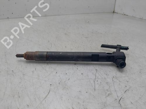 Used Injector CHEVROLET CRUZE Hatchback (J305) 2.0 CDI (163 hp) 30983251