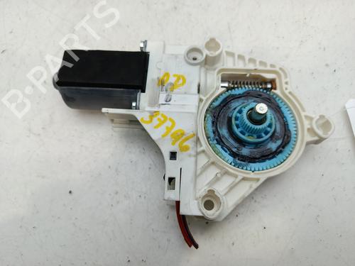 Used Right front window motor AUDI A4 B8 Avant (8K5) [2007-2017]  31338398