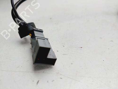 Seat buckle BMW X1 (E84) sDrive 18 d | BP29456462I32 