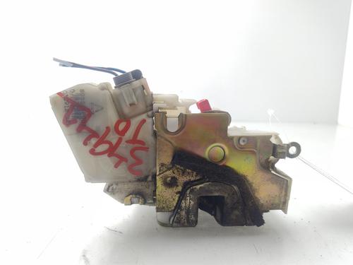 Used Rear right lock NISSAN PICK UP (D22) 2.5 TD 4WD (103 hp) 30660852