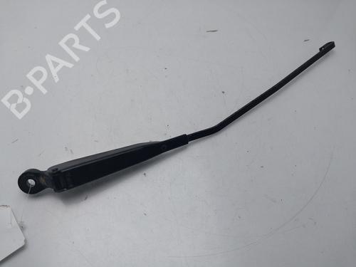 front-windshield-wiper-arm-renault-kangoo-kc01_-1997-32364228 main image