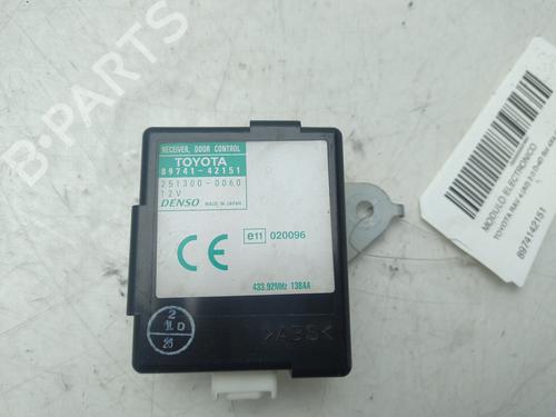 Used Electronic module TOYOTA RAV 4 II (_A2_) [2000-2005]  28373721