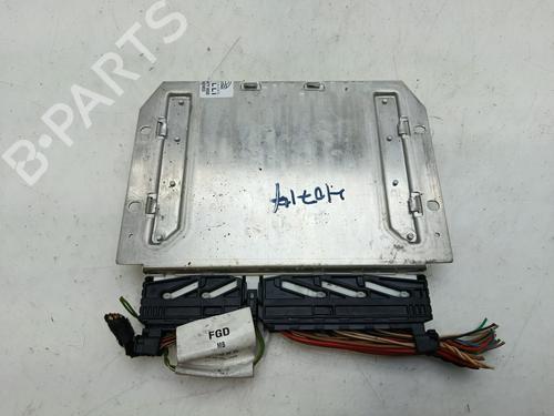 Used Control unit Control unit MERCEDES-BENZ S-CLASS (W220, V220) S 320 (220.065, 220.165) (224 hp) 33304242 33304242