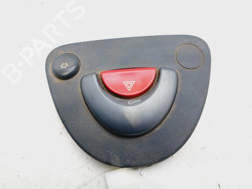 Warning switch SMART CABRIO (450) 0.6 (S1OLA1, 450.441, 450.442, 450.443) | BP29518552I22 