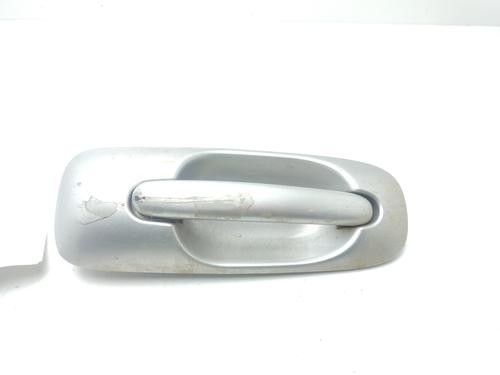 Used Front right exterior door handle CHRYSLER VOYAGER IV (RG, RS) 2.5 CRD (141 hp) 24973082