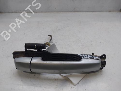 Used Front right exterior door handle SUZUKI GRAND VITARA II (JT, TE, TD) 1.9 DDiS (JB419WD, JB419XD) (129 hp) 18032940
