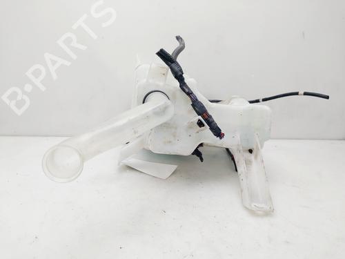 Used Windscreen washer tank TOYOTA PRIUS (_W3_) 1.8 Hybrid (ZVW3_) (99 hp) 22689675