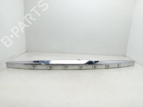 Used Tailgate handle Tailgate handle PEUGEOT 407 SW (6E_, 6D_) [2004-2011] 35820225 35820225