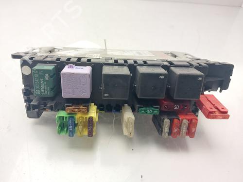 Used Fuse box MERCEDES-BENZ S-CLASS (W220, V220) S 320 (220.065, 220.165) (224 hp) 32126925