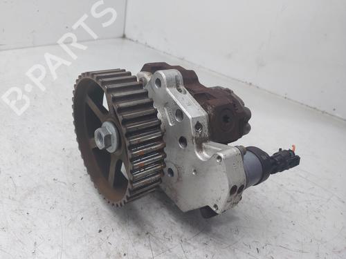 Used Injection pump RENAULT TRAFIC II Bus (JL) [2001-2026]  31800078
