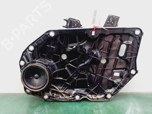 BP32865418C23 main image