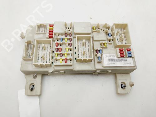 Used Fuse box FORD C-MAX (DM2) [2007-2010]  30321301