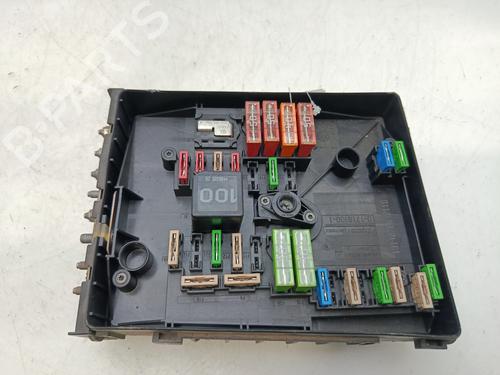 Used Fuse box SEAT LEON (1P1) 2.0 TDI (170 hp) 31988149