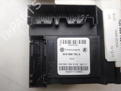 Right front window motor VW EOS (1F7, 1F8) | BP37241774E20 - Image 2