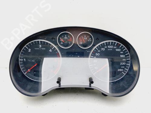 Used Instrument cluster AUDI A3 (8P1) [2003-2013]  31136437