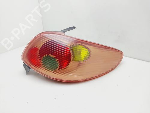 Right taillight PEUGEOT 206 Hatchback (2A/C) 1.4 HDi eco 70 | BP28162805C35 