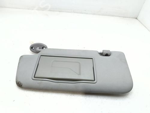 left-sun-visor-ssangyong-xlv-suv-2016-36361414 main image