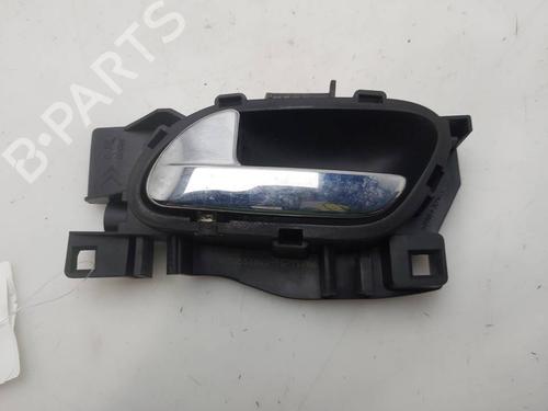 Used Front left interior door handle Front left interior door handle PEUGEOT 207 (WA_, WC_) 1.6 HDi (109 hp) 39398216 39398216