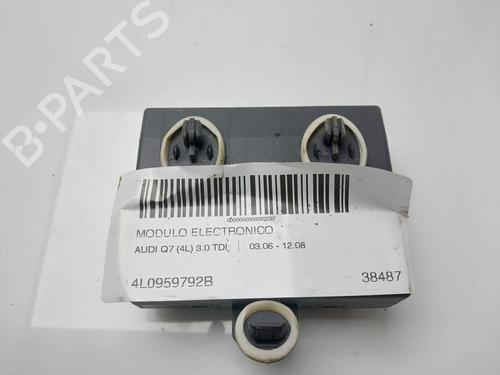 Used Electronic module Electronic module AUDI Q7 (4LB) 3.0 TDI quattro (233 hp) 33885033 33885033