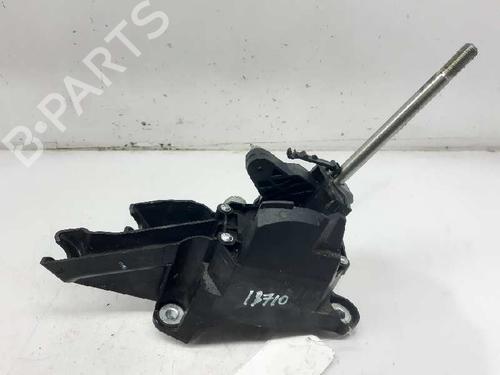 Used Gear lever FORD FOCUS III 1.6 TDCi (115 hp) 7422351