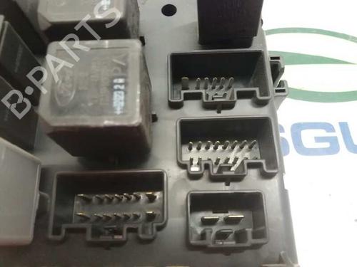 Fuse box FORD MONDEO III (B5Y) 2.0 TDCi | BP2863043E1 