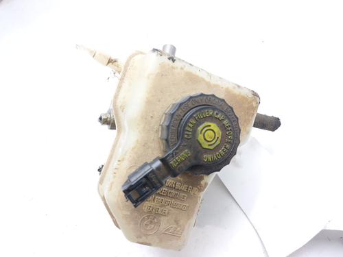 Used Brake master cylinder BMW 1 (E87) 116 d (116 hp) 11766340