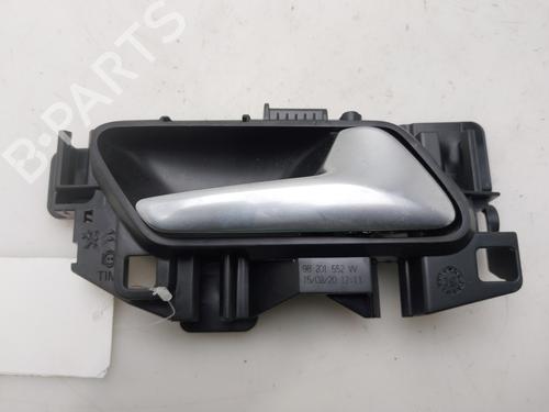 Maniglia interna anteriore destra Maniglia interna anteriore destra PEUGEOT 2008 II (UD_, US_, UY_, UJ_, UR_, UC_) [2019-2026] 36262104 36262104
