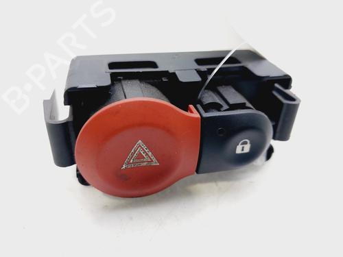 Used Warning switch RENAULT CLIO III (BR0/1, CR0/1) [2005-2014]  30658150