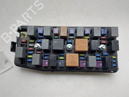 Fuse box CHEVROLET CAPTIVA (C100, C140) 2.0 D | BP38533534E1 - Image 3