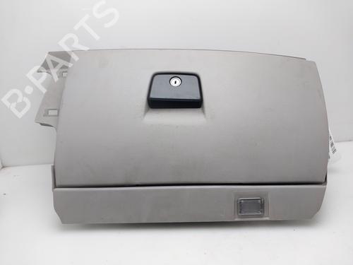 Used Glove box VOLVO S40 II (544) 1.6 D (110 hp) 17560965