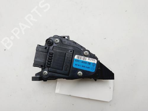 Used Pedal RENAULT CLIO II (BB_, CB_) 1.2 16V (BB05, BB0W, BB11, BB27, BB2T, BB2U, BB2V, CB05,... (75 hp) 28106732