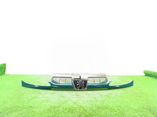 Grill PEUGEOT 206 Hatchback (2A/C) 1.1 i (60 hp) 27627419