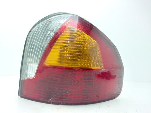 Used Right taillight HYUNDAI SANTA FÉ I (SM) 2.0 CRDi 4x4 (113 hp) 32986280