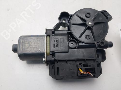 Used Right front window motor Right front window motor 37023420 37023420