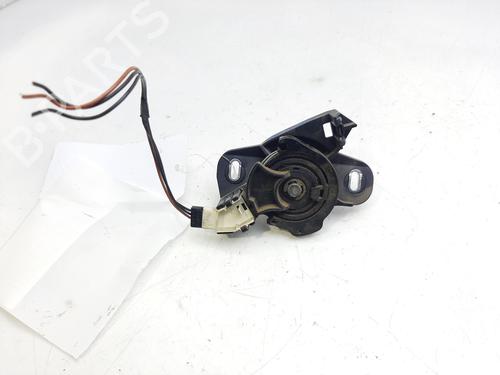Used Tailgate handle OPEL VECTRA C (Z02) 1.8 16V (122 hp) 18306688