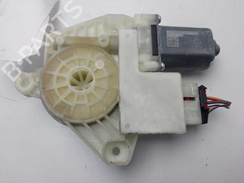 Used Left front window motor Left front window motor SKODA RAPID (NH3, NK3, NK6) [2012-2022] 33319673 33319673