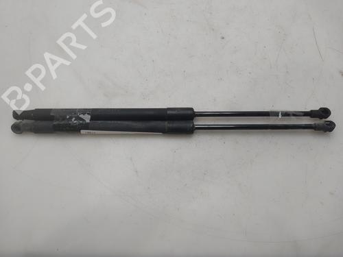 tailgate-lift-support-toyota-yaris-_p9_-2005-2006-2007-2008-2009-2010-2011-2012-2013-2014-36557601 main image