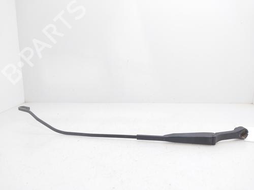 Used Front windshield wiper arm FIAT MULTIPLA (186_) 1.9 JTD 110 (110 hp) 25913551
