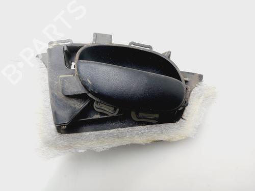 Venstre bagtil invendig håndtag PEUGEOT 206 Hatchback (2A/C) 1.4 LPG (75 hp) 31209901