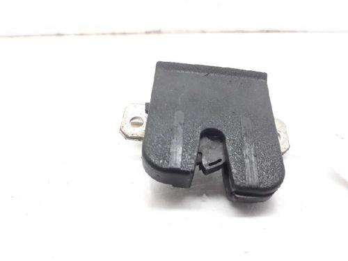 Used Tailgate lock VW POLO (9N_, 9A_) 1.2 12V (64 hp) 6127546