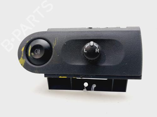 Used Switch MITSUBISHI COLT VI (Z3_A, Z2_A) 1.1 (Z31A, Z32A) (75 hp) 32139415