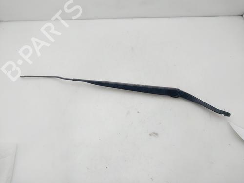 Used Front windshield wiper arm RENAULT SCÉNIC II (JM0/1_) [2003-2010]  28817260