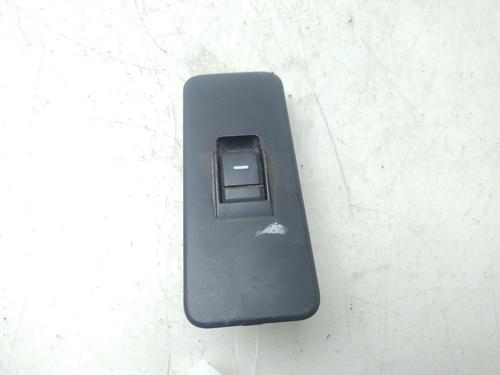 Used Right rear window switch LAND ROVER DISCOVERY III (L319) [2004-2009]  31823413