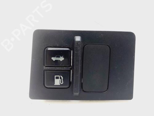 Used Switch LEXUS IS II (_E2_) [2005-2013]  28413642