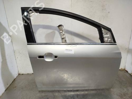 right-front-door-ford-focus-iii-2010-2011-2012-2013-2014-2015-2016-2017-2018-2019-2020-40294621 main image